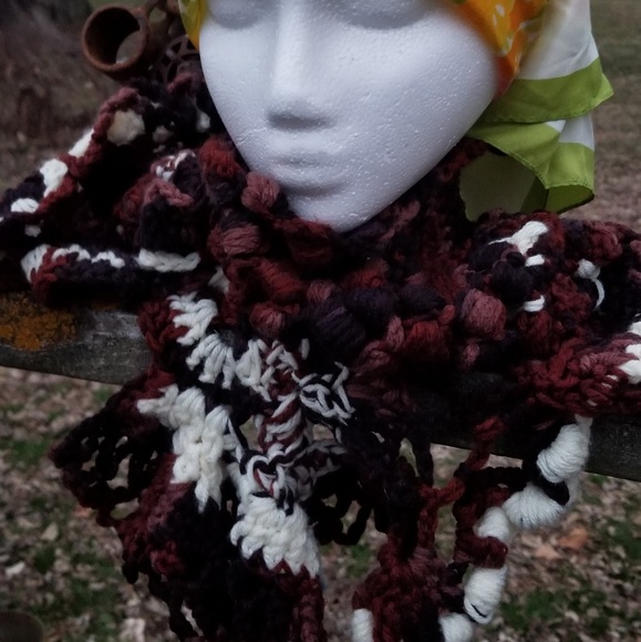 Artisan Cowl Freeform Crochet Scarf Artwear - Picture 6 of 6